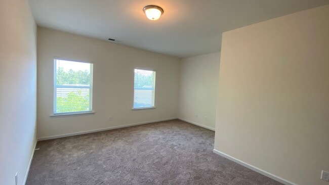 Photo - 212 Centennial Cir