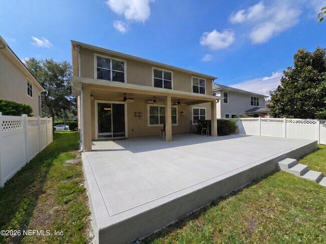 Photo - 180 Thornloe Dr
