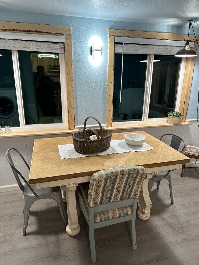 Photo - 911-924 24 Rd