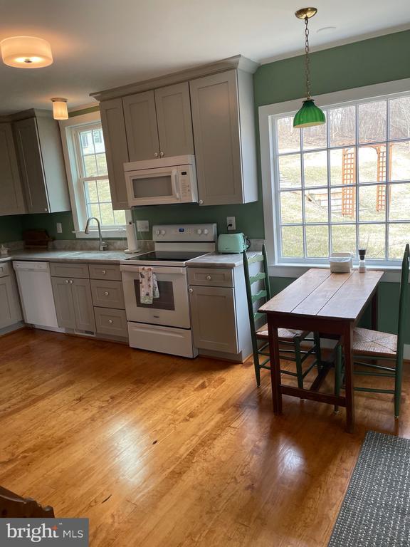 Photo - 39250 Little River Tpke