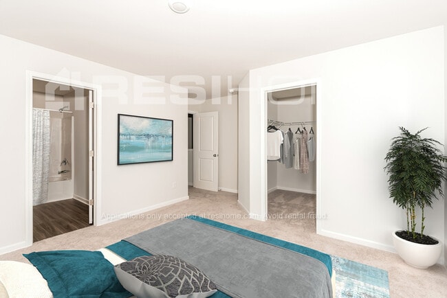 Photo - 443 Oakwood Dr NW