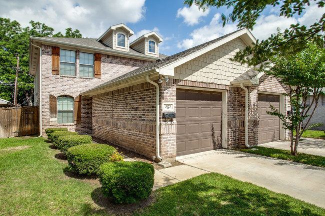 Photo - 3127 Waits Ave Townhome