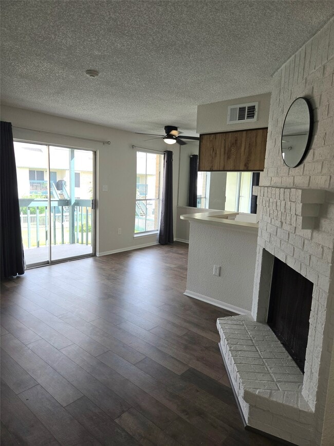 Building Photo - 250 El Dorado Blvd Unit 286