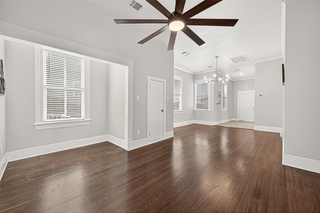 Photo - 1814 33rd St