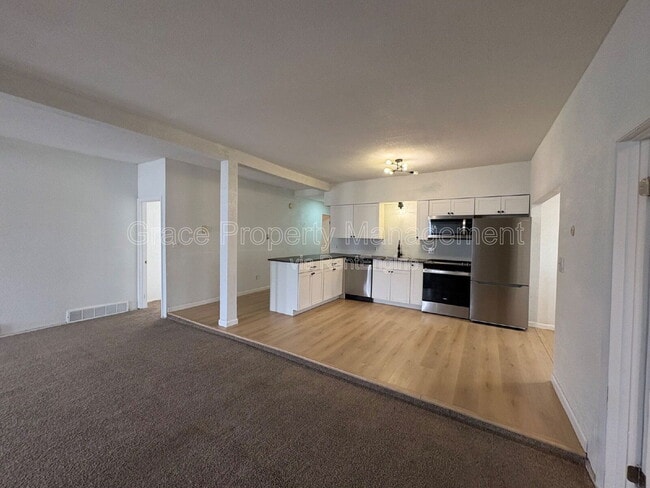 Photo - 635 Cedar St Unidad A