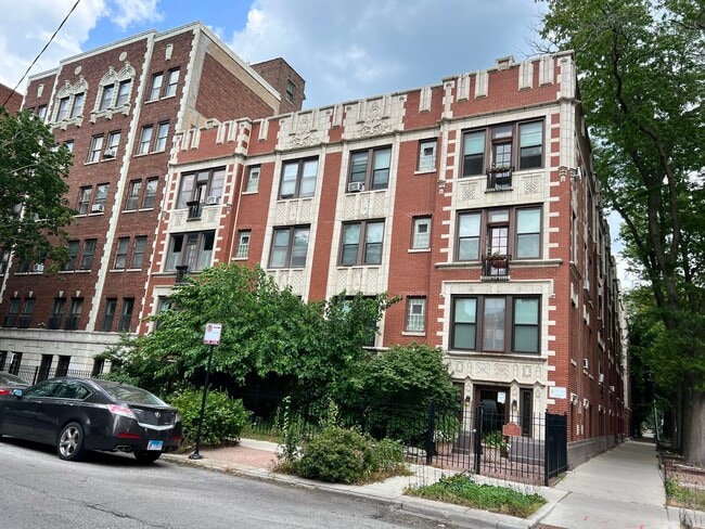 Building Photo - 5143 S Kenwood Ave Unit 104 Rental