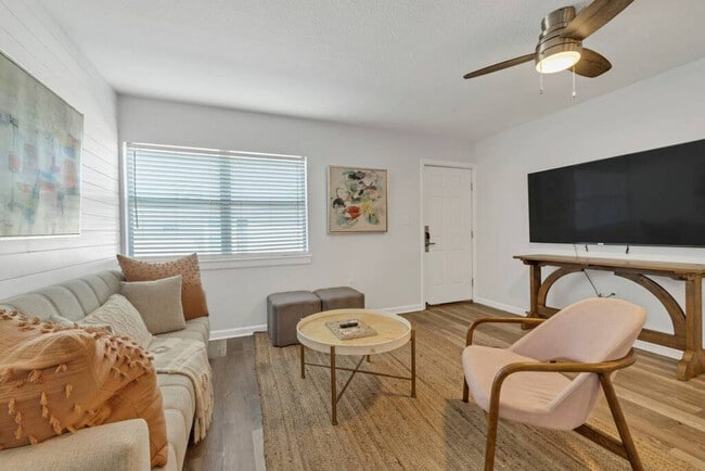 Photo - 302 Santa Rosa Blvd Unidad SI ID1501994P