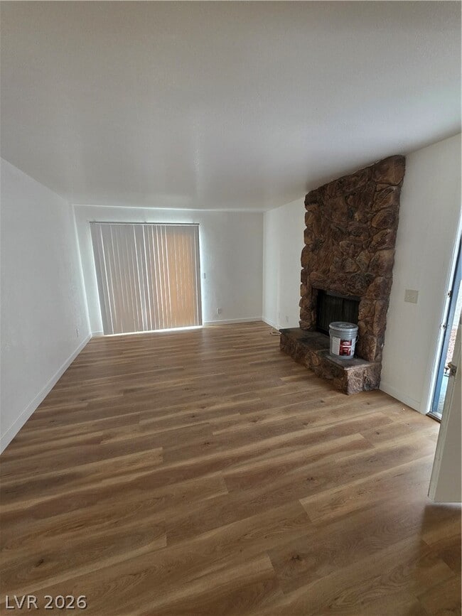 Building Photo - 1601 Justin Ct Unit 1