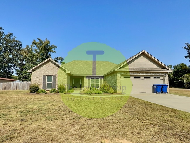 Building Photo - 4/2 home in Deatsville! Move in ready!