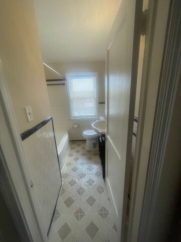 Photo - 1036 Tunbridge Rd