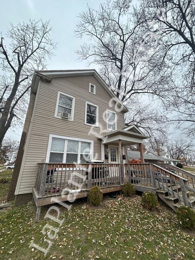 Photo - 2424 Airport Hwy Unit Lower