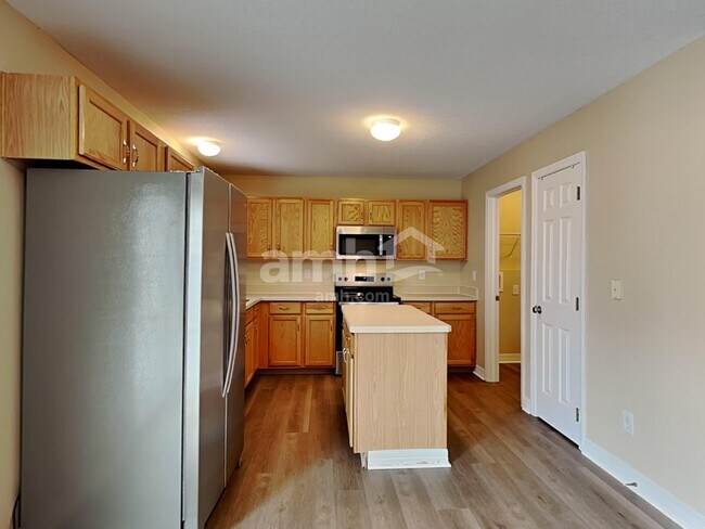 Photo - 7332 Lavender Ln