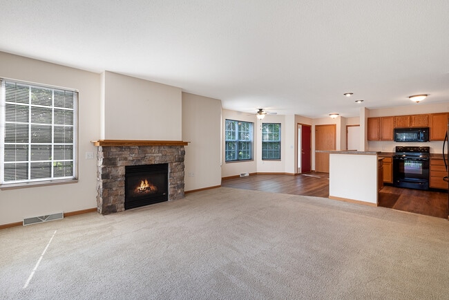 Living Area - Hunter's Trail