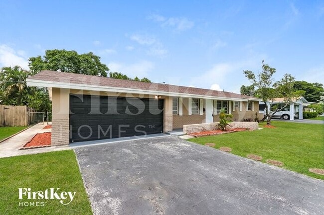 Building Photo - 6871 NW 12th St Rental