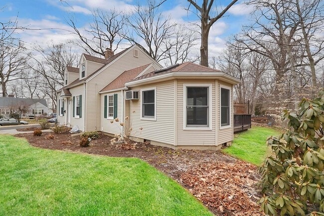 Photo - 142 Elmwood Ave