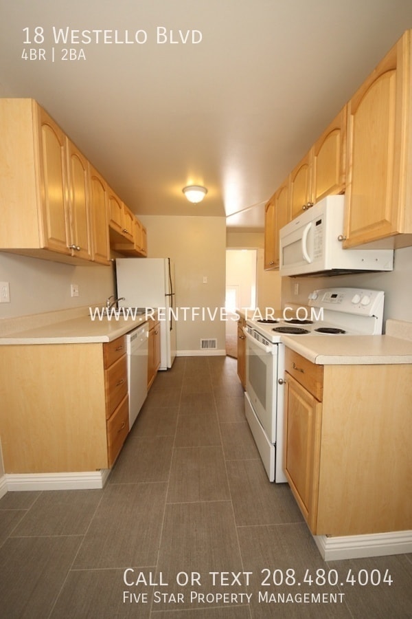 Photo - 18 Westello Blvd