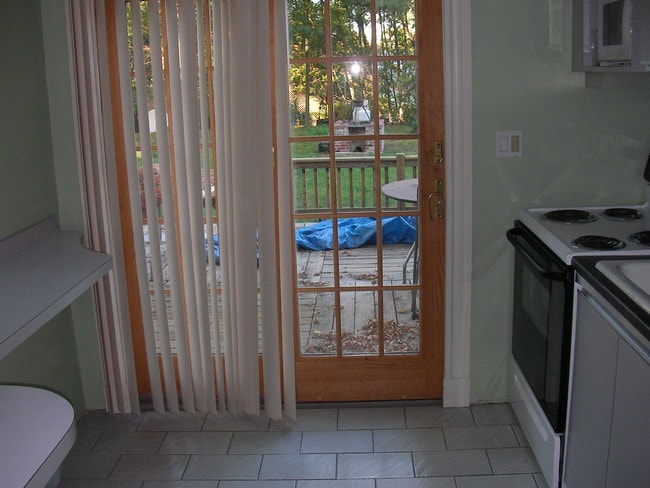 Photo - 747 Front St Unit apartment 1