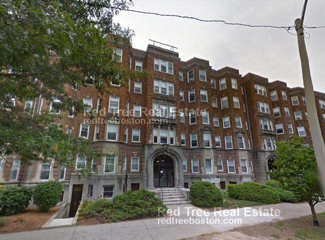 Building Photo - 1185 Boylston St Rental