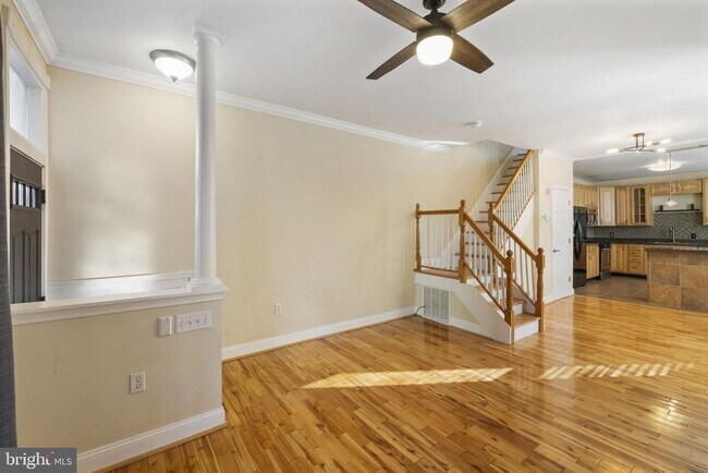 Photo - 635 Fagley St