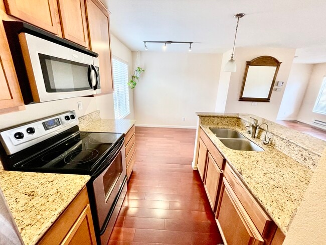 Photo - 300 Glenwood Cir Unit 300 Glenwood #147
