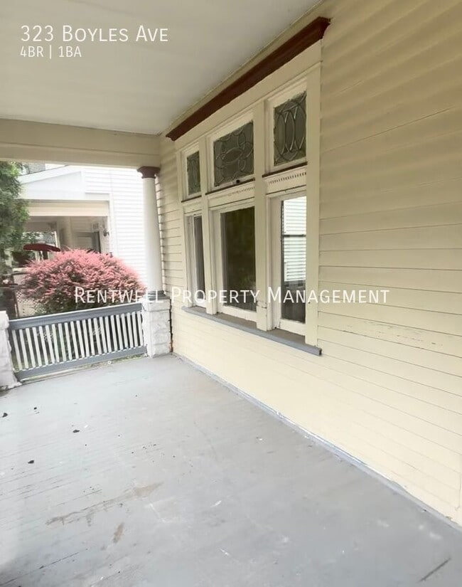 Photo - 323 Boyles Ave