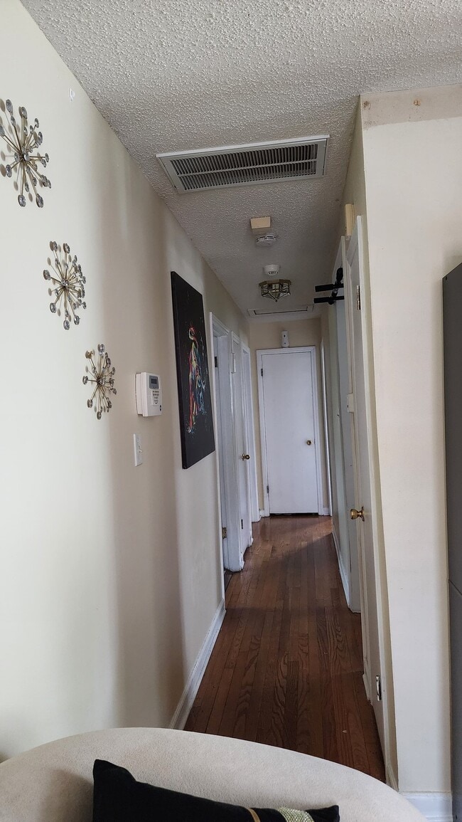 Photo - 713 Abington Dr