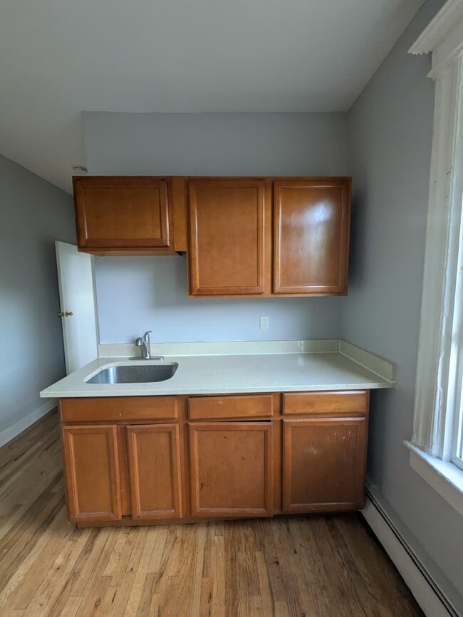Building Photo - 151 Wilkinson Ave Unit 3R