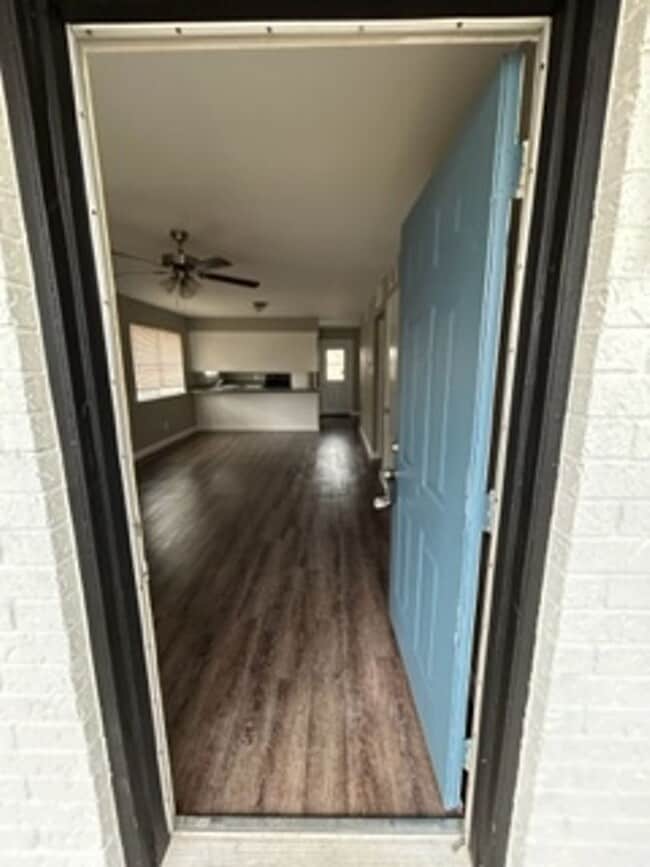 Photo - 400 Donnell Dr Unit A