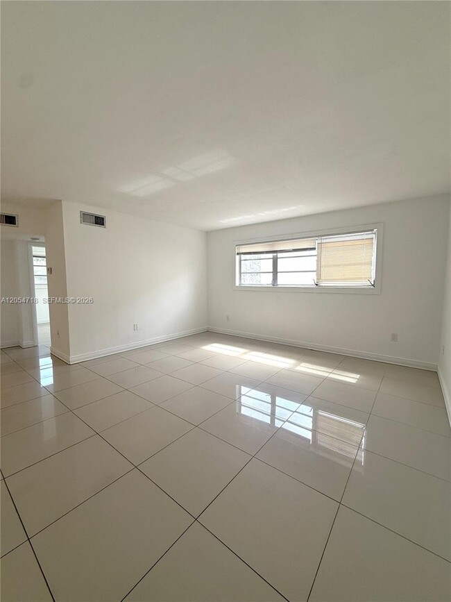 Photo - 4410 W Flagler St Unit 107