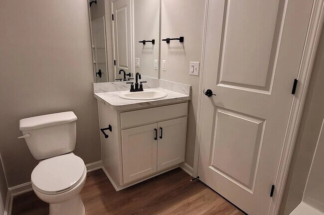 Photo - 1230 Ayla Ave