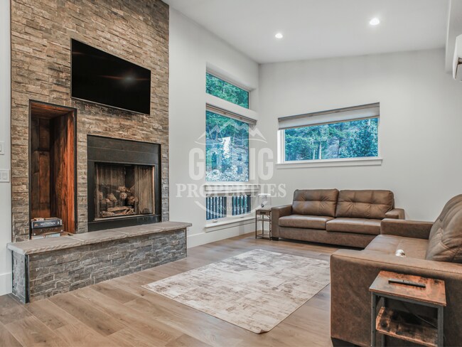 Photo - Luxury 5 Bedroom Single Family Home