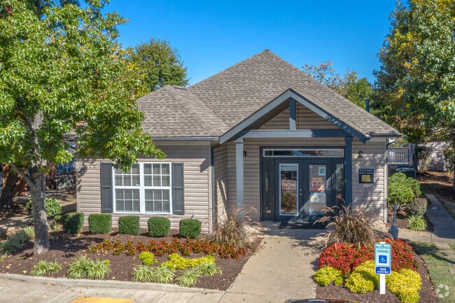 Oficina de arrendamiento - Mountain Brook Townhomes
