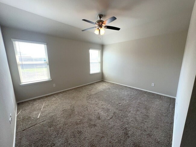 Photo - 2418 Rainier Mist Rd