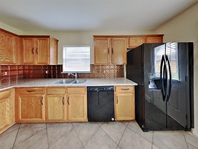 Photo - 20930 Grovedale Dr