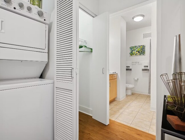 Photo - 800 S Clark St Unit 415