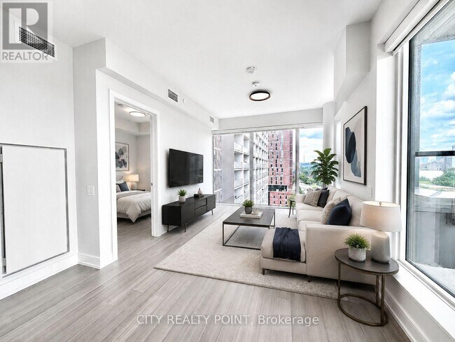 Photo - 664 Spadina Ave. Unit 1003
