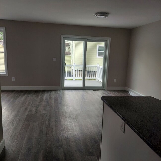 Photo - 5 5th St Unidad 5A Fifth St.