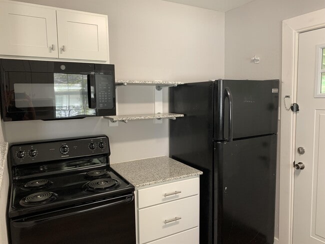 Photo - 2725 Baylor Ave