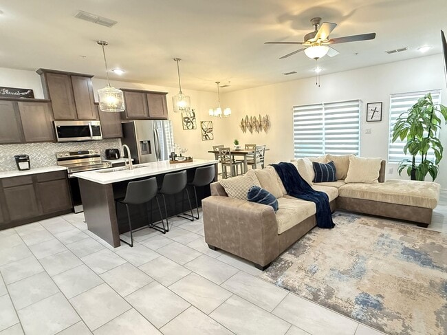 Photo - 9916 Kaspar Dr Unidad 9916