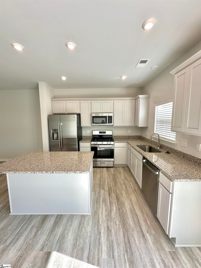Photo - 118 Randwick Ln