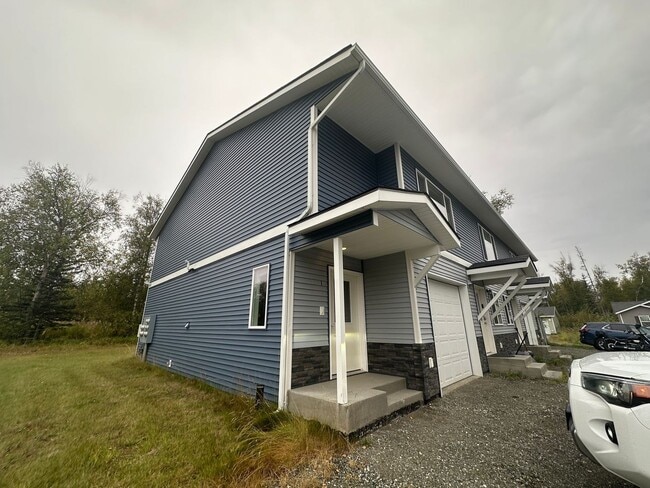 Building Photo - 2847 E Lakeview Rd Unit 1