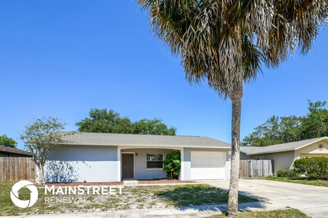 Building Photo - 10315 White Cedar St
