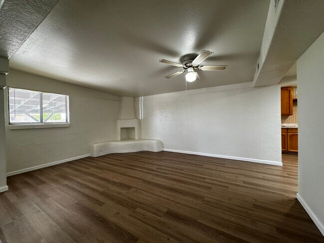 Photo - 1735 Van Ct SW