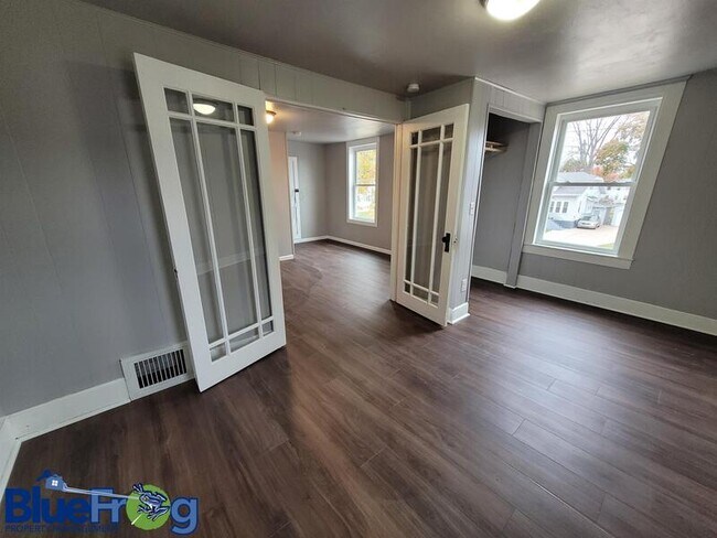 Photo - 1117 Dousman St