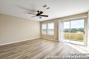 Photo - 415 Mallow Grove