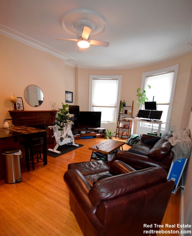 Photo - 388 Marlborough St Unidad 3