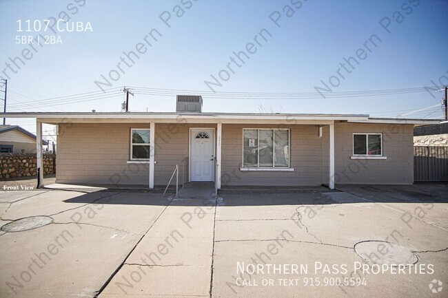 Building Photo - Remodeled 5 bedroom home w/Refrigerated  AC!