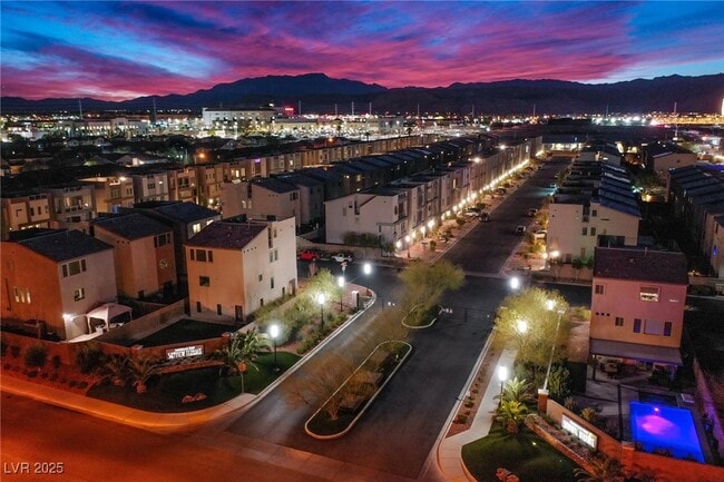 Building Photo - 8040 Haywood Estate Ave