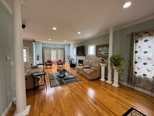 Photo - 20 Coolidge Ave