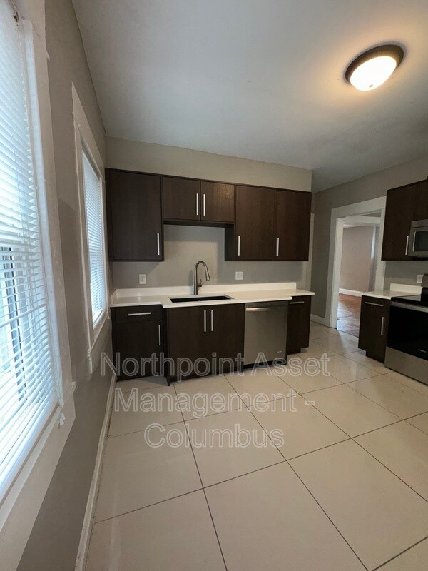 Photo - 396 E 12th Ave